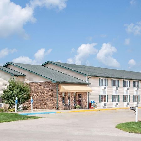 Super 8 By Wyndham Mt Pleasant Motel Mount Pleasant Ngoại thất bức ảnh