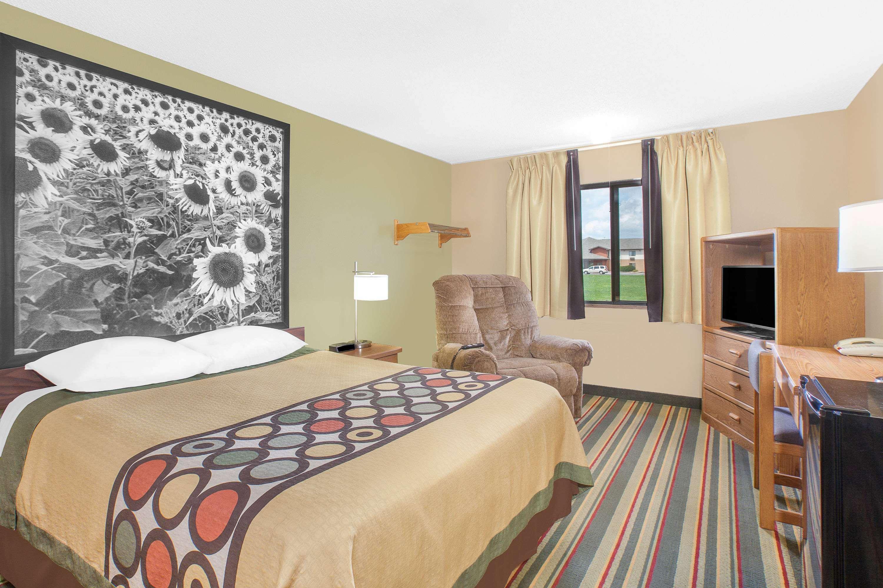 Super 8 By Wyndham Mt Pleasant Motel Mount Pleasant Ngoại thất bức ảnh