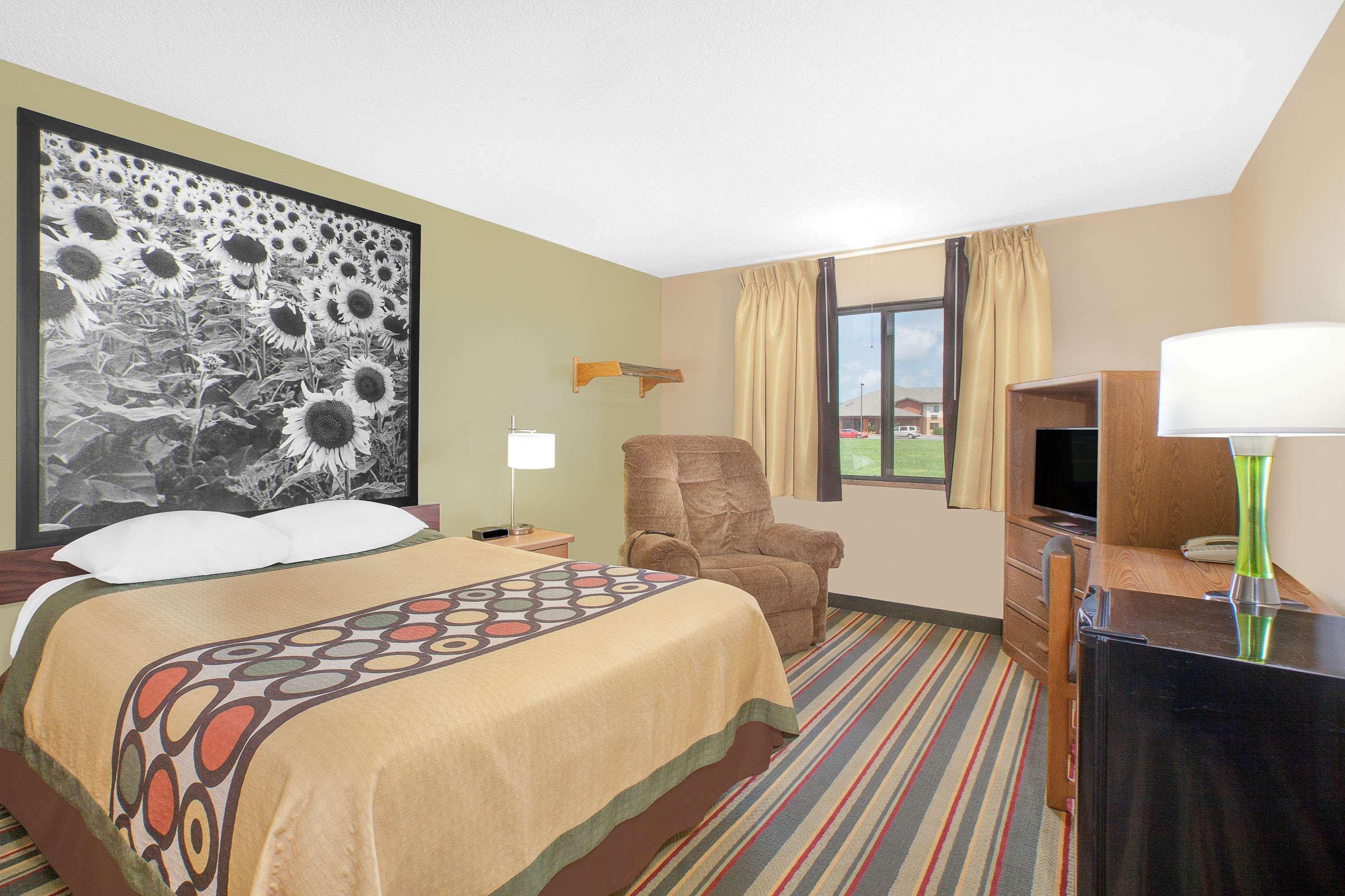 Super 8 By Wyndham Mt Pleasant Motel Mount Pleasant Ngoại thất bức ảnh